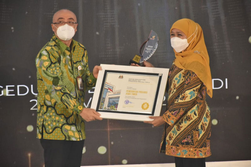 Pemprov Jatim Raih Dua Penghargaan Dari BKN Award 2021 – PewartaPos.com